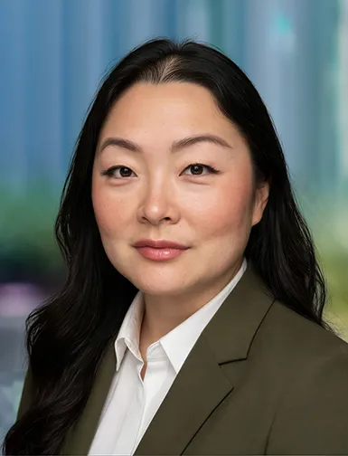 Annie Chang Headshot